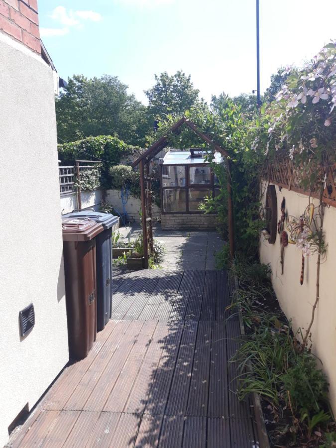 Villa Lincoln Lets 23 Exterior foto